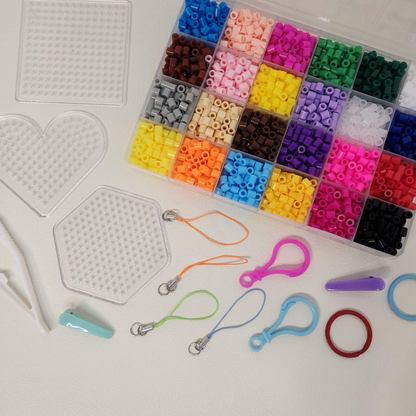 Fuse Beads - Perler Beads - set 24 colores 3 tableros y acce